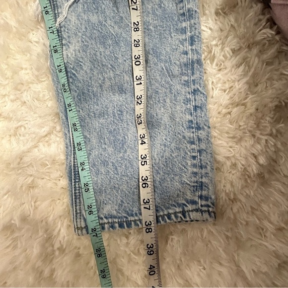 American Eagle Mineral Wash Destroyed Knee Straight Leg Mid Rise Jeans - Picture 16 of 16